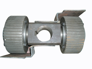 rotating roller for pellet mill